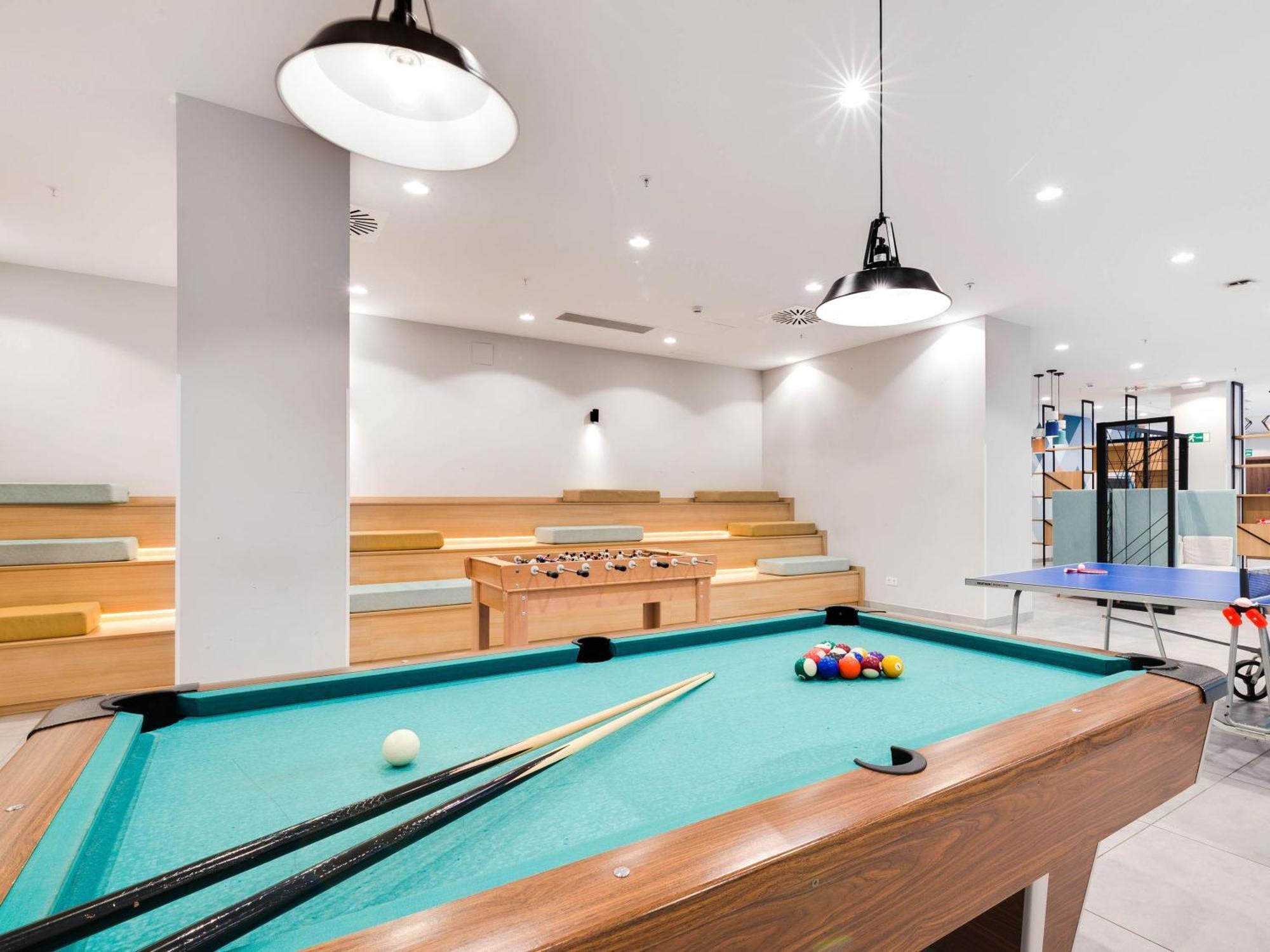 Livensa Living Studios San Sebastian Ngoại thất bức ảnh